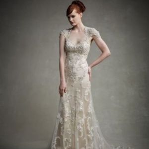 Enzoani Bridal Gown: Never worn, tags attached